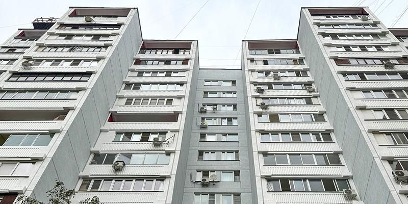 Фасады из лоджий: в столице завершается ремонт 129 домов типовых серий