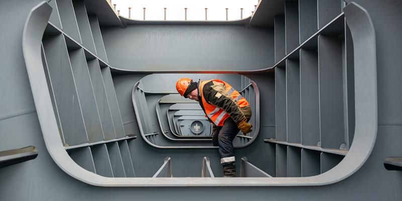 Завершается строительство путепровода над Кантемировской улицей