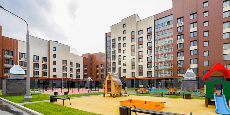 Жители 17 домов завершили оформление документов на квартиры по программе реновации в Академическом районе