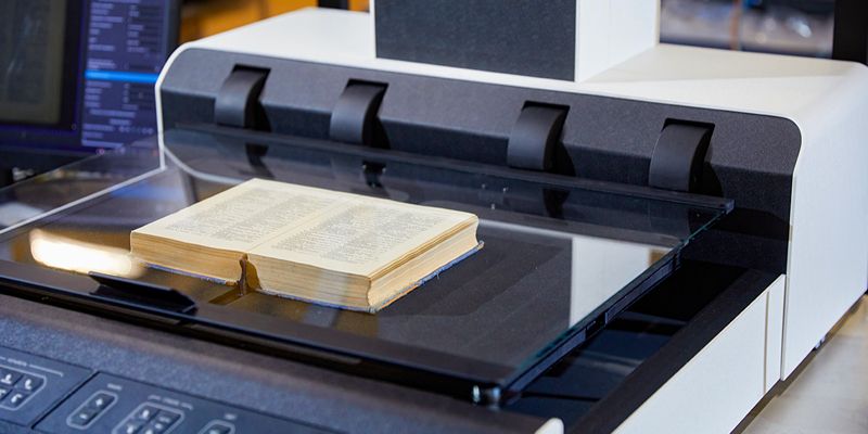 С помощью сканеров столичного производства оцифровали более шести тысяч экспонатов Всероссийского музея декоративного искусства