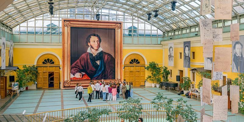 Наука, искусство, поэзия, история: какие выставки в столичных музеях можно посетить по Пушкинской карте