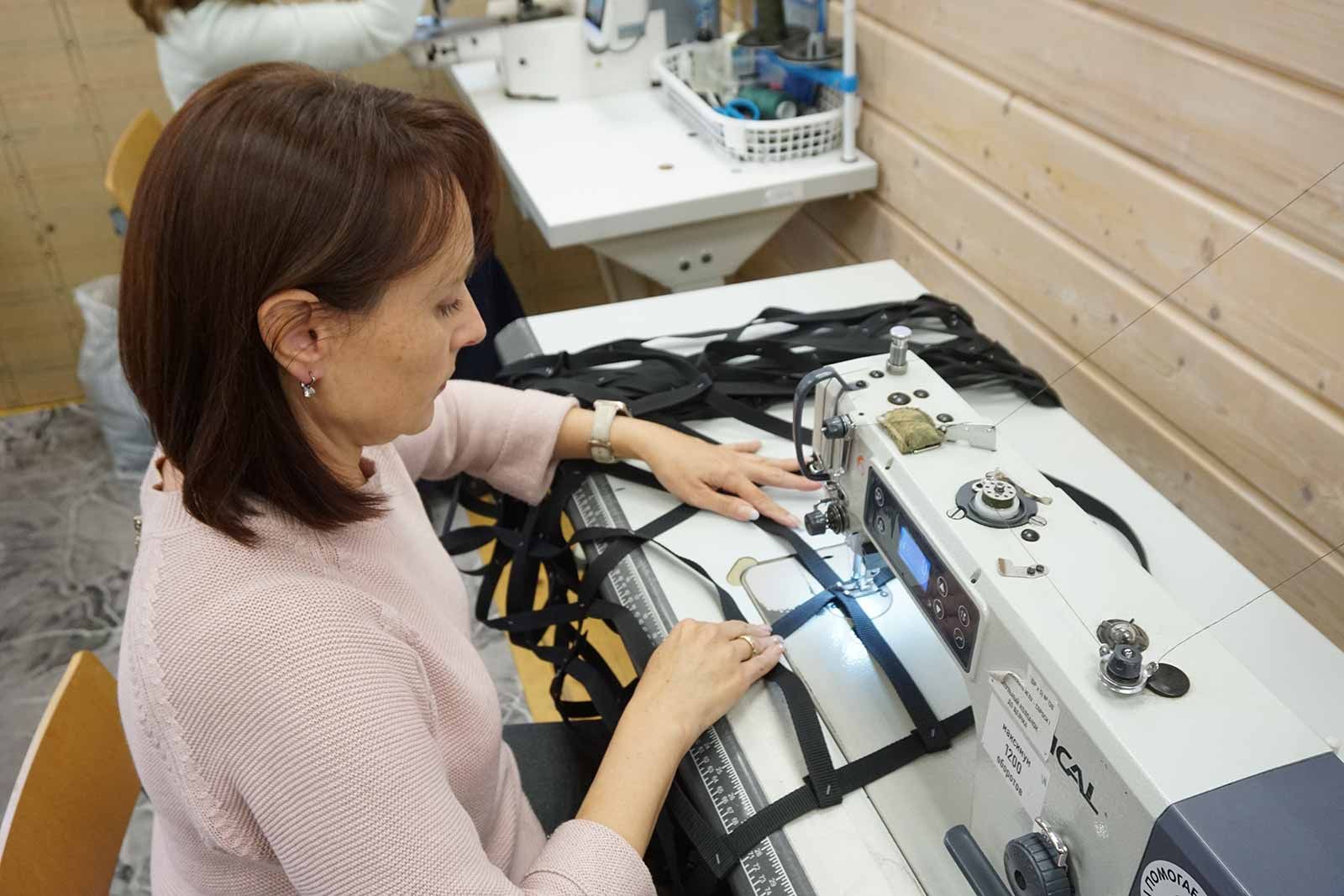 Около 50 тонн гуманитарной помощи передали бойцам СВО волонтеры из Куркина за девять месяцев