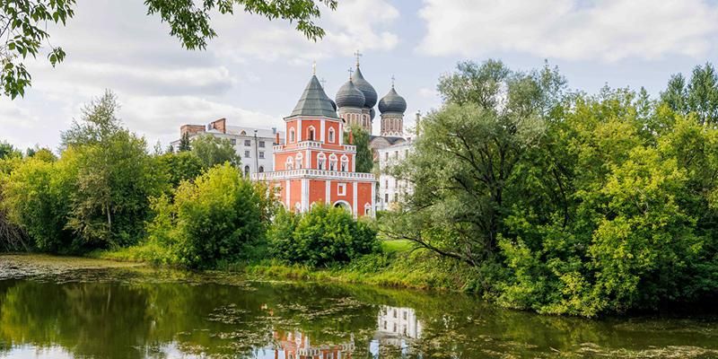 Дачные маршруты старой Москвы: где отдыхали цари, художники и писатели