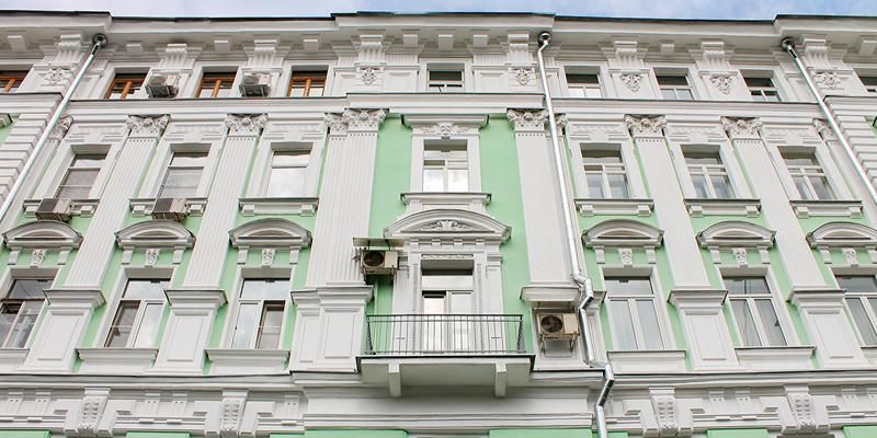 Около 300 домов с дентикулами на фасадах обновили в столице за 11 лет