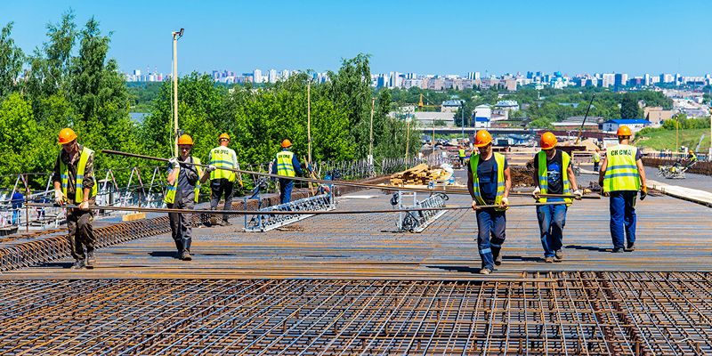 За 10 лет в Москве планируется построить еще 600 километров дорог