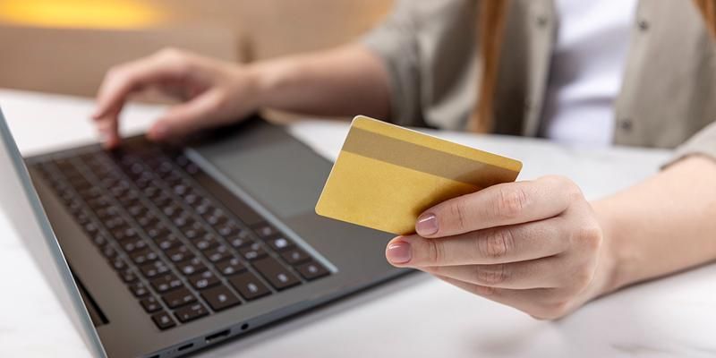 Безопасные платежи: портал потребителя и сервис mos.ru помогут сохранить средства и личные данные