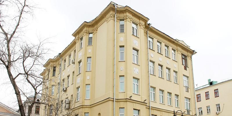 В столице капитально отремонтировали 17 домов с французскими балконами