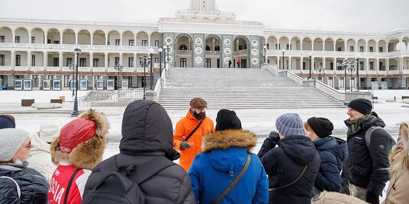 Всемирный день экскурсовода: около двух тысяч аттестованных гидов работают в Москве