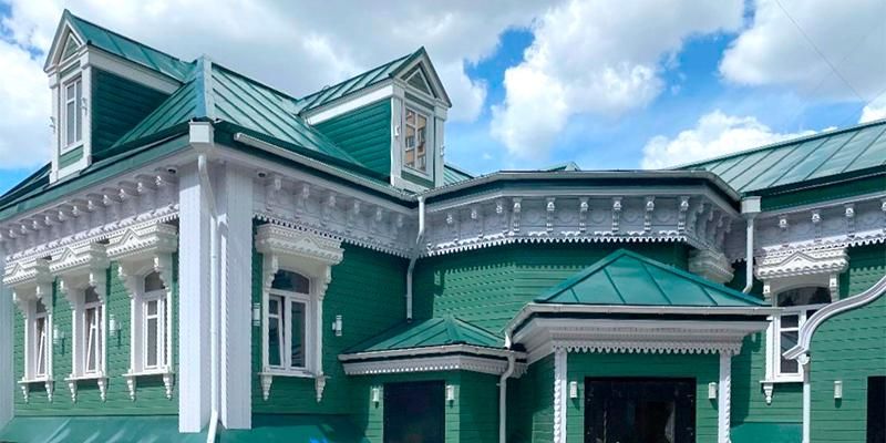 На фасаде дома купца Виноградова в 2-м Крутицком переулке восстановили исторический декор