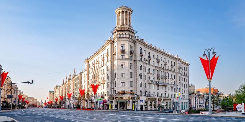В «Активном гражданине» определили судьбу скульптуры на доме в центре Москвы