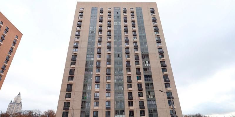 Горожане могут приобрести 198 машино-мест в паркинге на Давыдковской улице