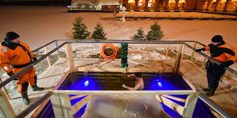 В местах крещенских купаний будут дежурить более 1,4 тысячи спасателей и пожарных