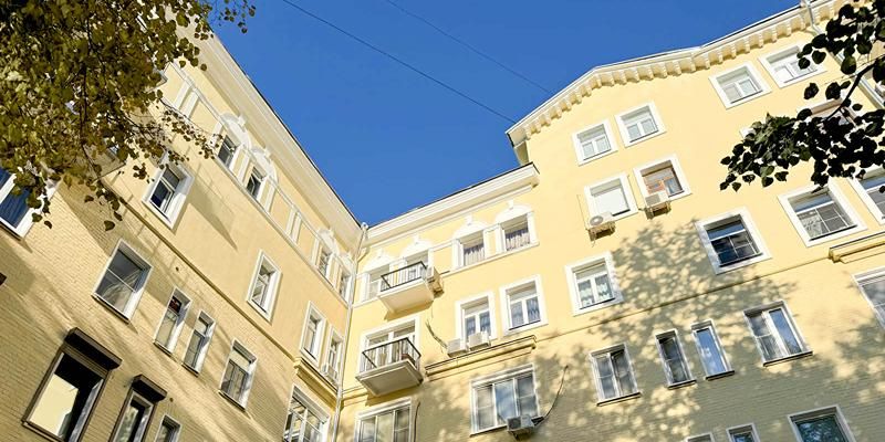 Треугольник на крыше: в столице завершают капитальный ремонт 28 домов с фронтонами
