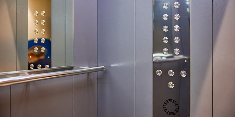 В этом году в жилых домах заменили уже почти тысячу лифтов
