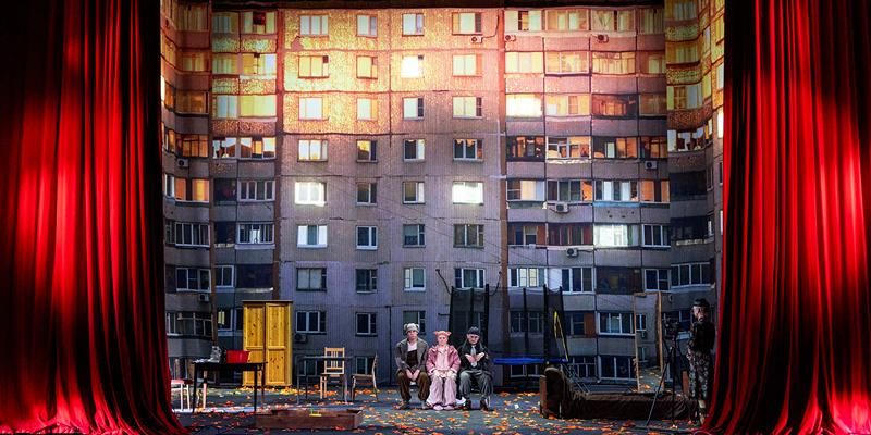«Бесконечная история» и нежная ирония Хармса: идем на спектакли МТЮЗа с «Мосбилетом»