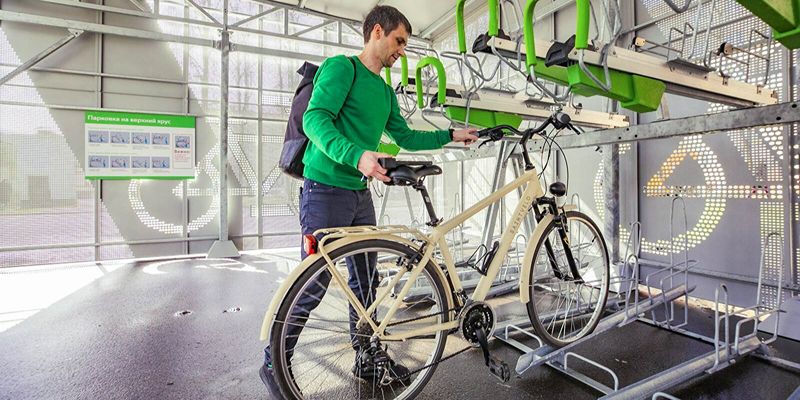 В Москве заработали 13 новых крытых велопарковок