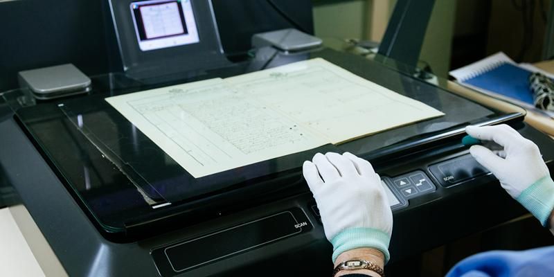 Ко Дню без бумаги Главархив рассказал, как с помощью цифровых копий помогает сохранять оригиналы документов