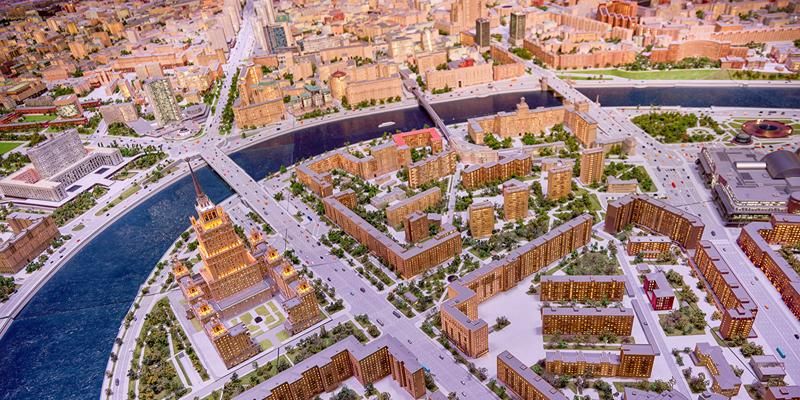 Интерактивные программы и световые шоу пройдут в павильоне «Макет Москвы» в День народного единства