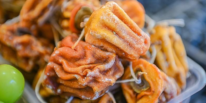 Горожане могут купить на московских ярмарках сушеные и вяленые ягоды и фрукты
