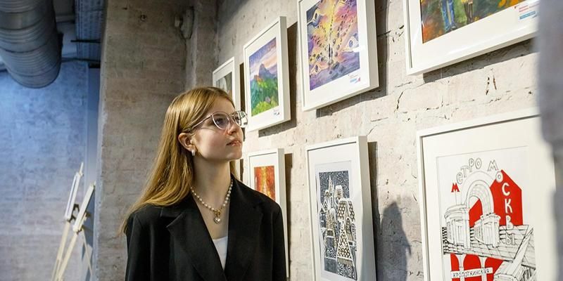 Рисунки столичных школьников и студентов колледжей представят на выставке «18–»