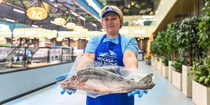 На рынках «Москва — на волне» появилась дальневосточная нерка и горбуша свежего улова