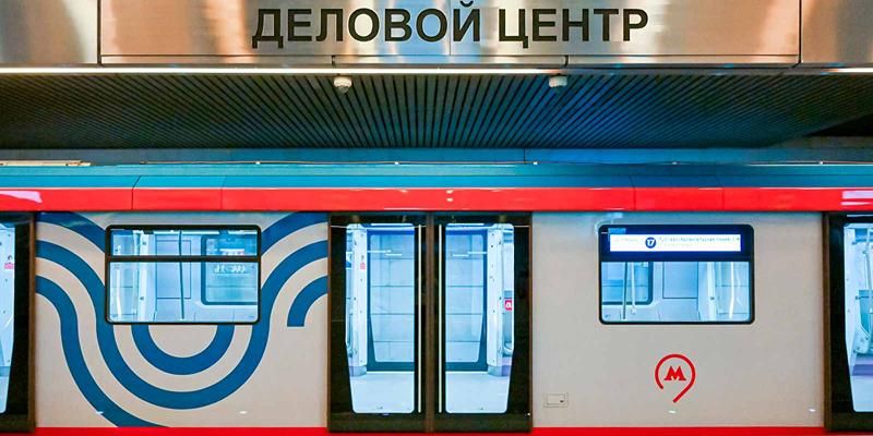 Режим работы вестибюлей станций «Деловой центр» изменится 6 октября