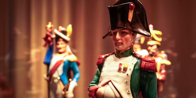 Музей-панорама «Бородинская битва» приглашает на выставку «Фарфоровая армия»