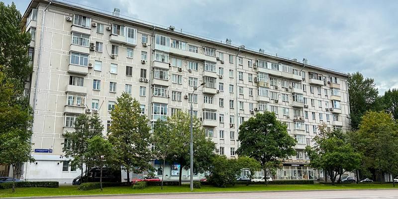 На Комсомольском проспекте обновят девять жилых домов