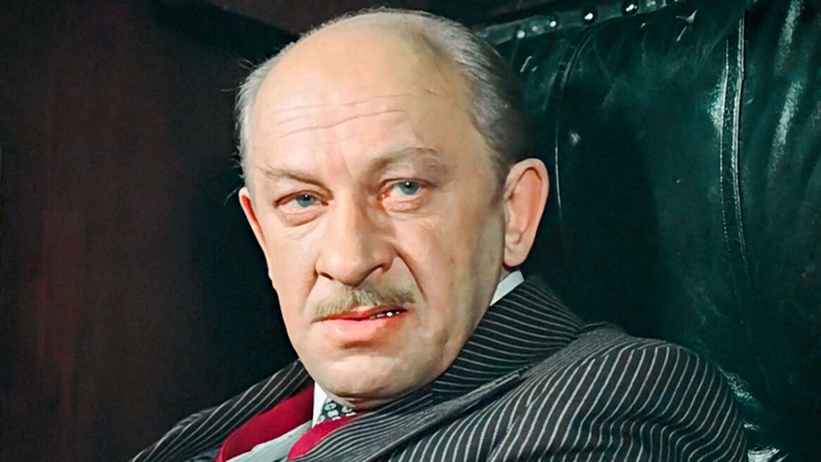 Человек, которого любили все: 100 лет со дня рождения Евгения Евстигнеева