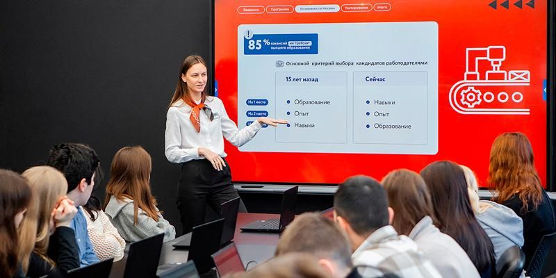 Первые шаги в карьере: более 70 тысяч девятиклассников прошли профориентацию в этом учебном году