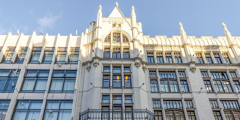 Шедевр московской неоготики: завершилась реставрация фасадов Центрального универсального магазина