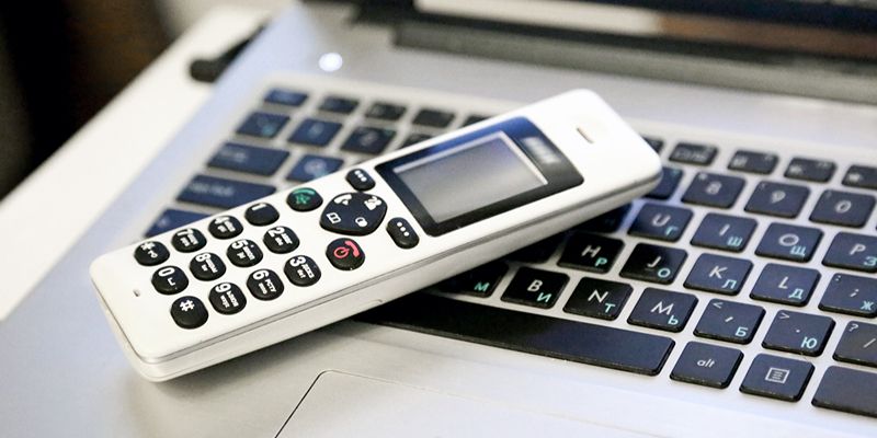 По телефону и онлайн: как обратиться в городские службы по вопросам, актуальным в зимний период