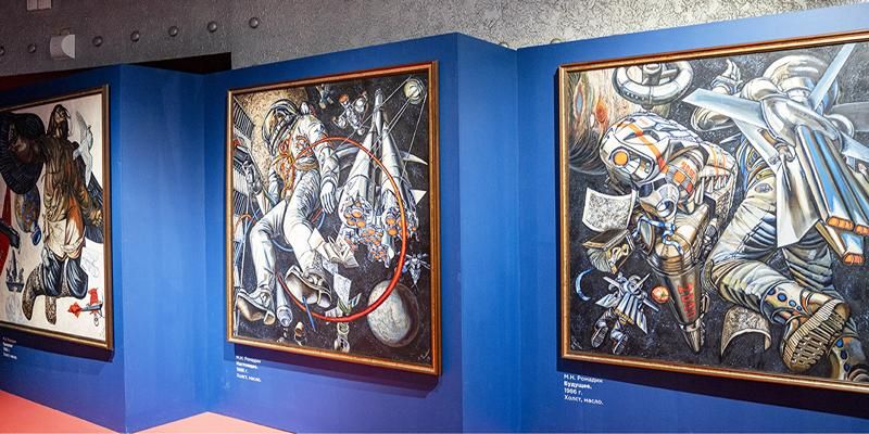 Спутник, триптих и кареты XVIII века. Как обновляются экспозиции городских музеев