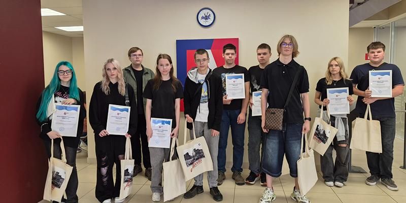 Первые шаги в профессию: Главархив Москвы подвел итоги второго потока летних стажировок для подростков