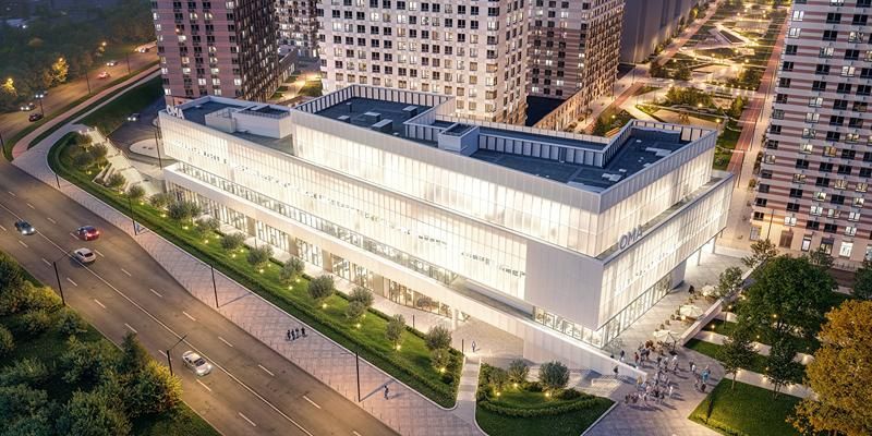 На западе Москвы обустроили амфитеатр для отдыха возле торгового центра