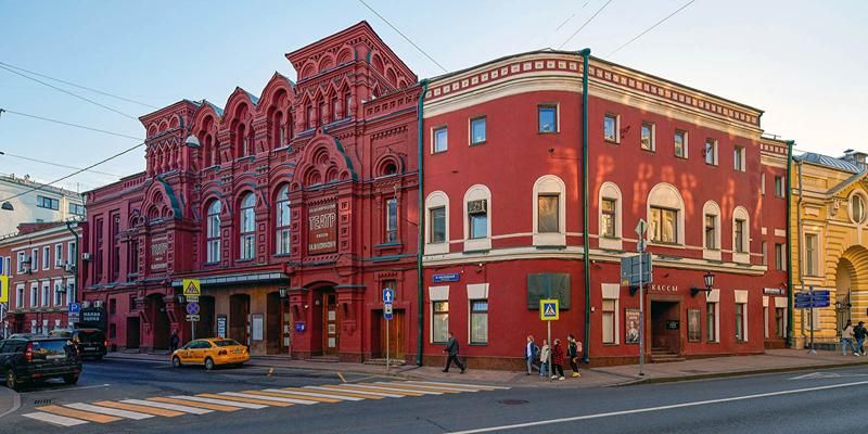 Еще ближе к зрителю. Творческие вечера артистов в театрах Москвы