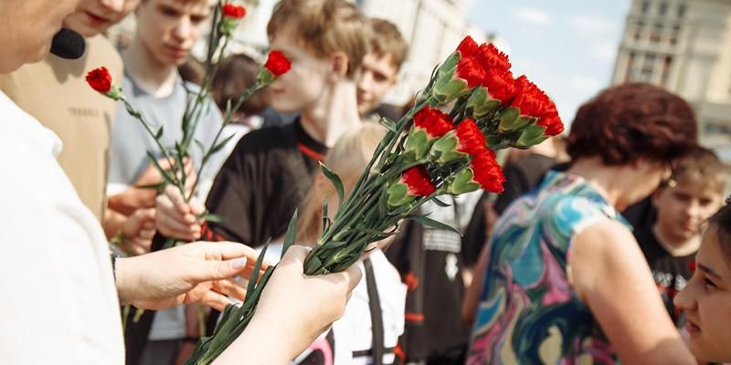 Школьники из Тверской области приняли участие в патриотической акции в Москве