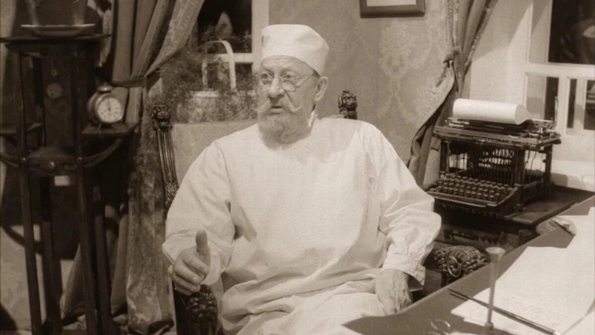 Человек, которого любили все: 100 лет со дня рождения Евгения Евстигнеева