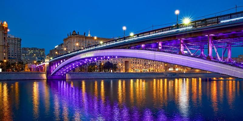 Уличное освещение и подсветку в Москве перевели на зимний режим работы