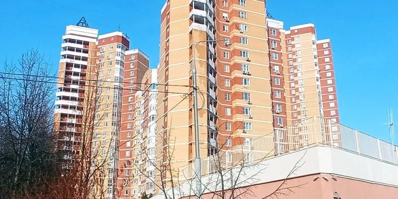 На городских торгах реализуют крупное нежилое помещение в районе Куркино