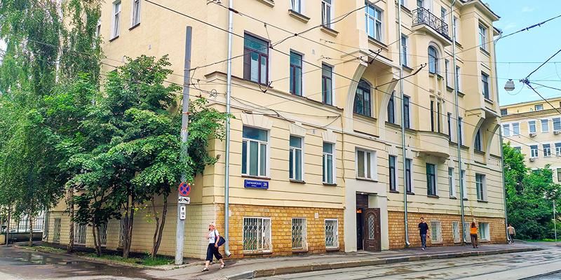На городские торги выставили крупное нежилое помещение в Басманном районе
