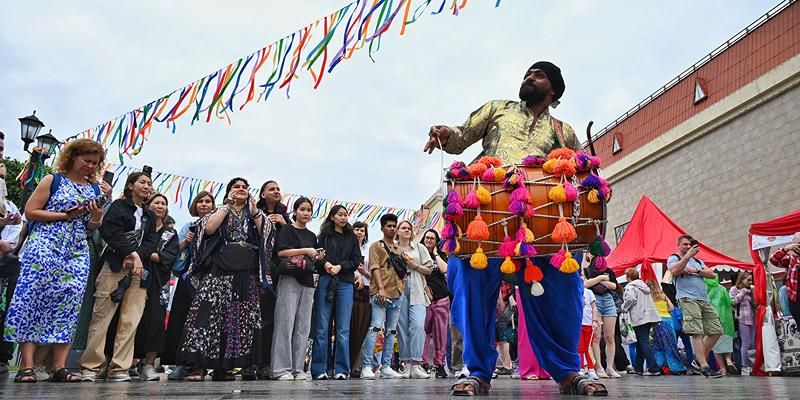 Свадебные традиции, изысканные блюда и йога: как пройдет фестиваль «День Индии» в Москве