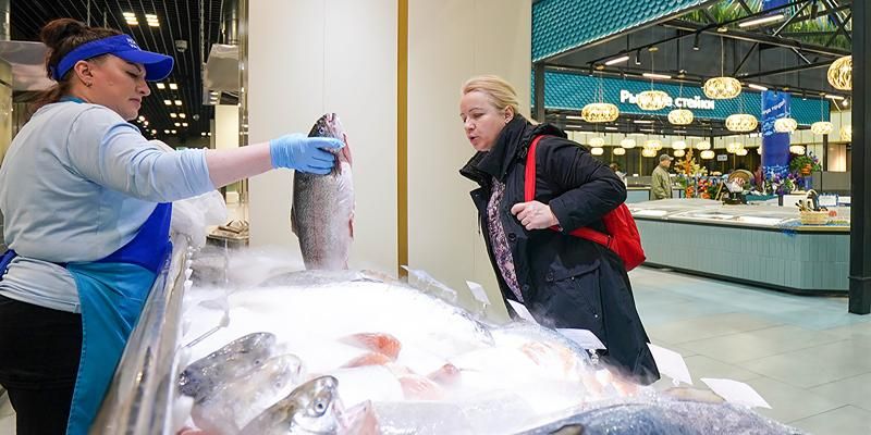 На рыбных рынках «Москва — на волне» можно приобрести продукты со скидкой в честь Дня народного единства