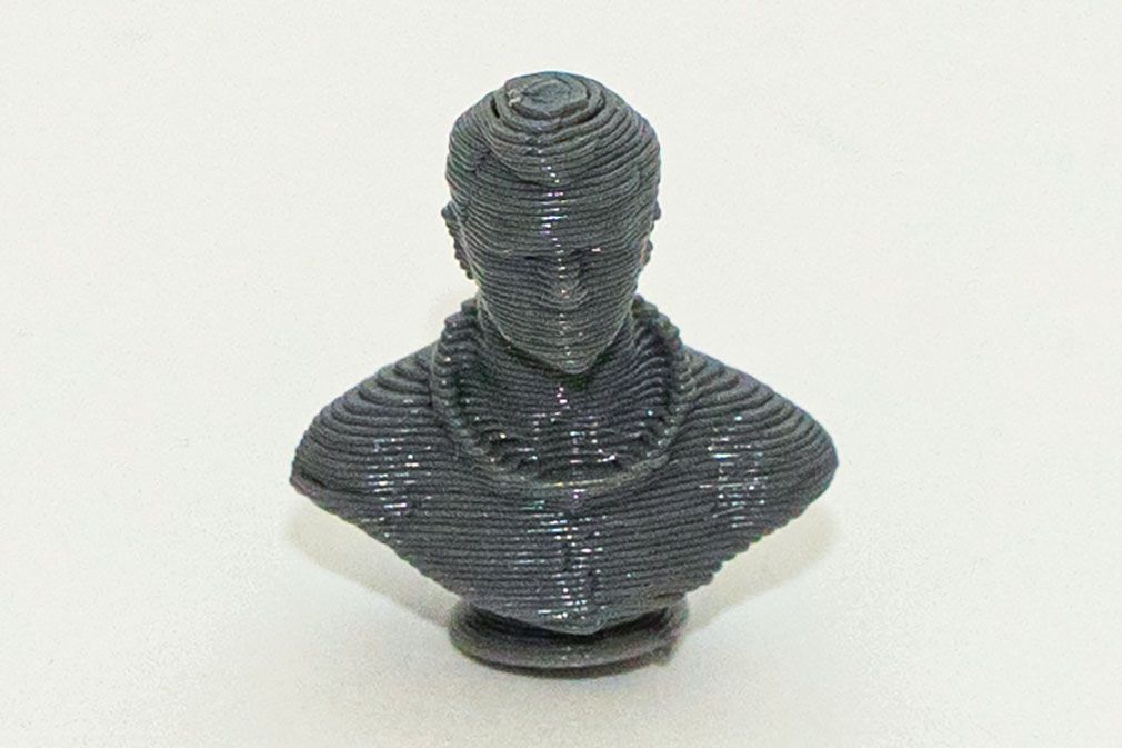 Миниатюрный бюст Ю.А. Гагарина, напечатанный на 3D-принтере О.Г. Артемьевым во время космической экспедиции М-1. Фото: Музей космонавтики