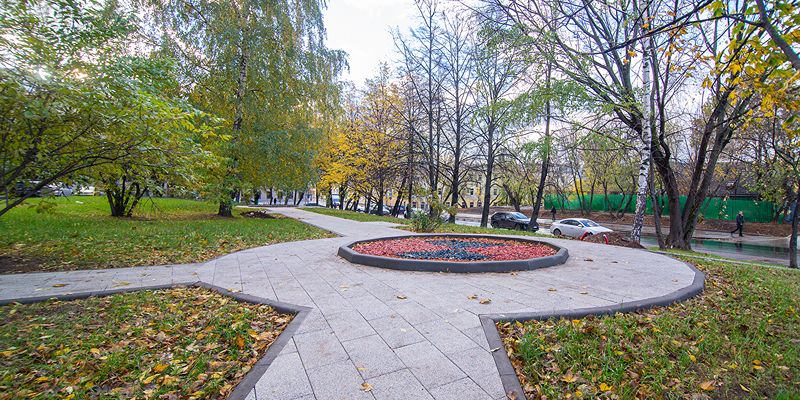 Выполнено 70 процентов работ по благоустройству территории возле станции «Электрозаводская» БКЛ