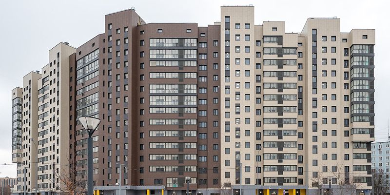 Почти 300 москвичей из трех домов получили новые квартиры по программе реновации в Черемушках
