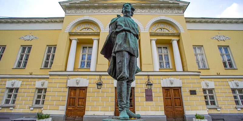 По столичным адресам знаменитого писателя: на Russpass появились маршруты к фестивалю искусств «Горький в Парке Горького»