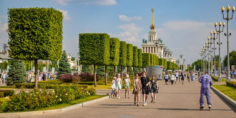 «Мы работаем в сказке»: сотрудники ВДНХ — о том, как меняется главная выставка страны