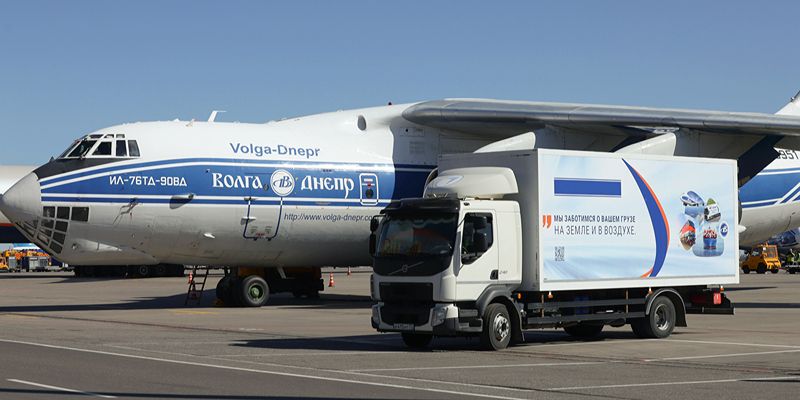 Крупнейший российский авиаперевозчик доставил в Москву 380 тонн электроники и бытовой техники