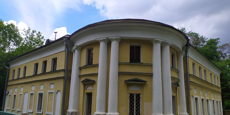 Жемчужина района Зюзино: началась реставрация старинной усадьбы на Перекопской улице